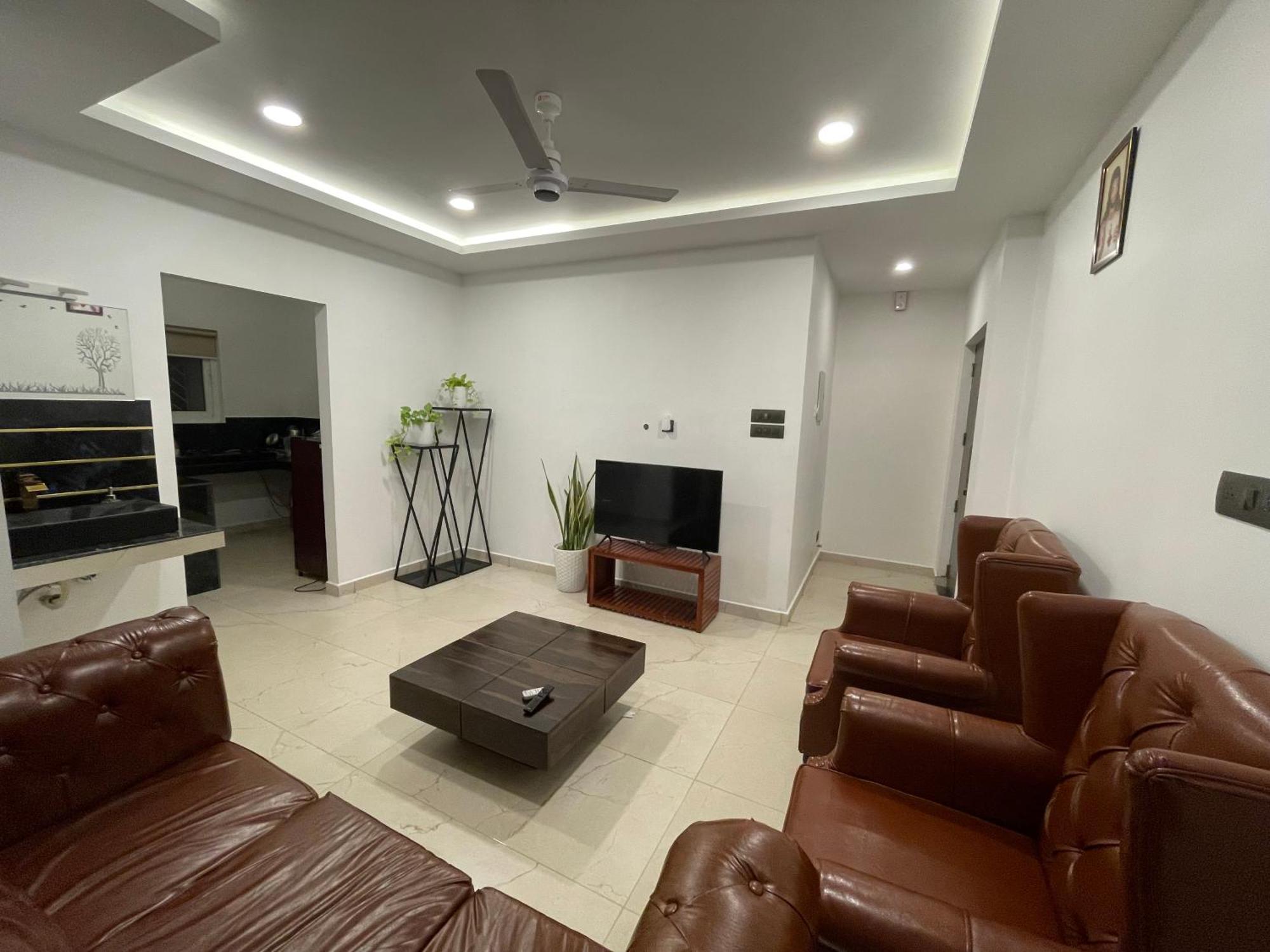 Kochi Bmran Luxury Serviced Apartment מראה חיצוני תמונה