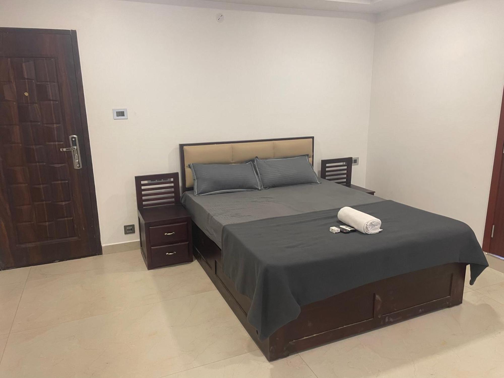 Kochi Bmran Luxury Serviced Apartment מראה חיצוני תמונה